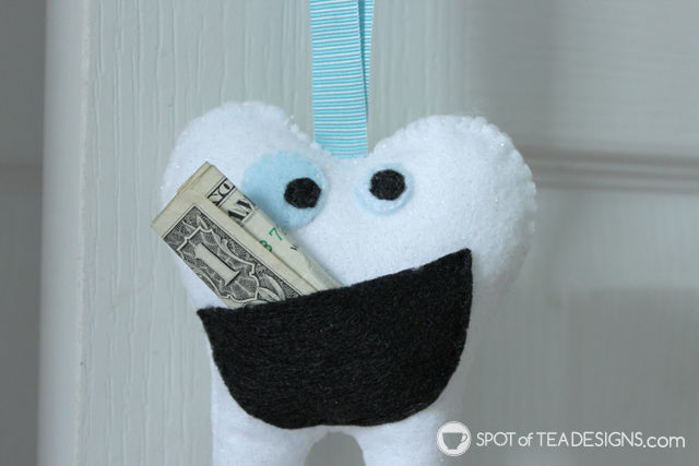 Tooth Fairy Pillow with free printable template | spotofteadesigns.com