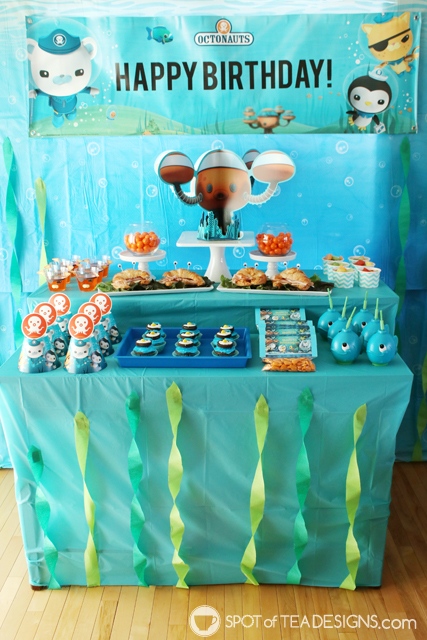 13+ uses of Crepe Streamers in Parties (that isn't all twisted backdrops!) | spotofteadesigns.com