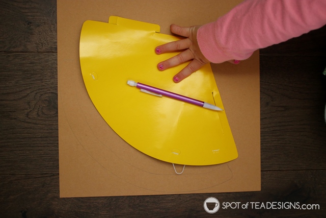 Pizza party hat with free printable templates | spotofteadesigns.com