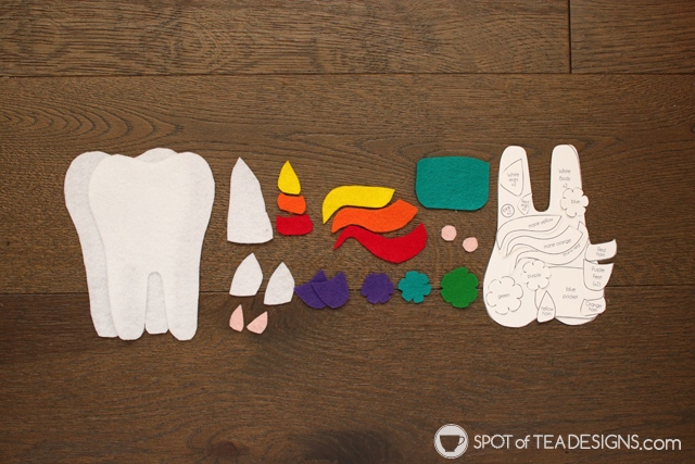 Unicorn Tooth Fairy Pillow with free printable template | spotofteadesigns.com