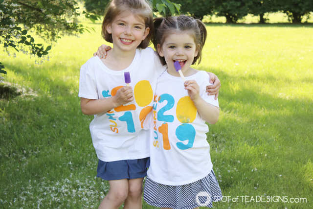 DIY summer t-shirt with freezer paper tutorial | spotofteadesigns.com