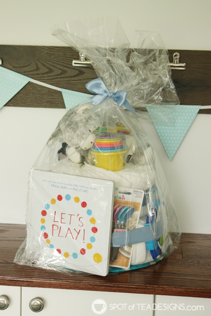 How to make a diaper cake for a baby shower without rollling diapers and using rubber bands | spotofteadesigns.com