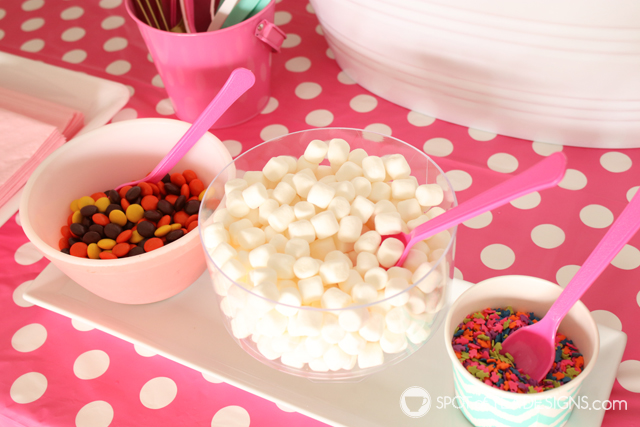 Tips for hosting an ice cream social | spotofteadesigns.com