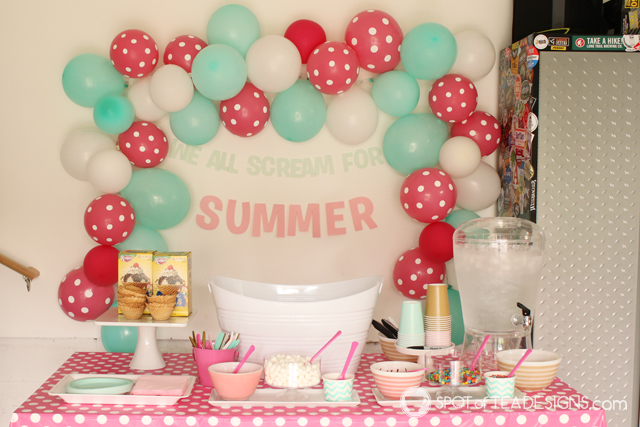 Tips for hosting an ice cream social | spotofteadesigns.com